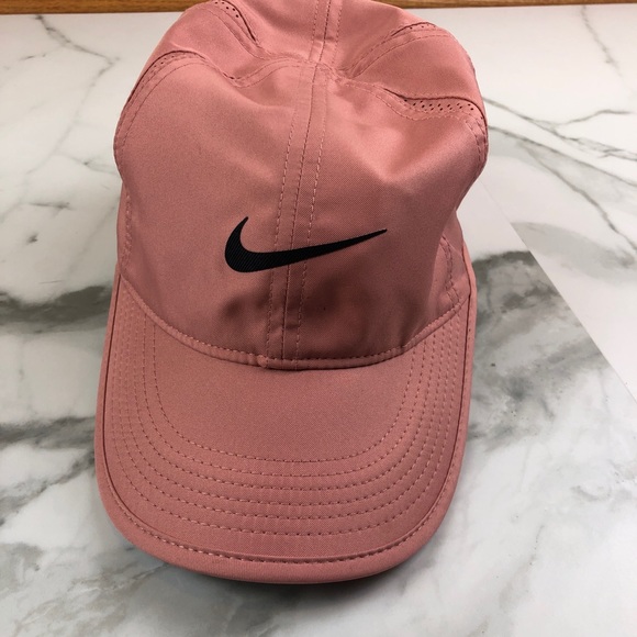 mauve nike hat